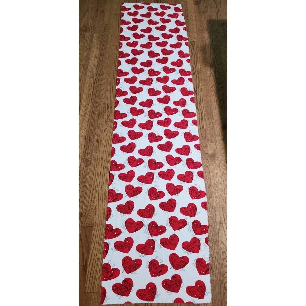 Vtg Man o Your Dreams Novelty Fabric Valentine Love Humor Red White Cotton 19x84